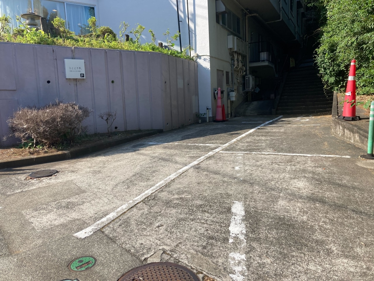 ひととき亭駐車場